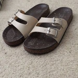 @bellabbigale18 sandals